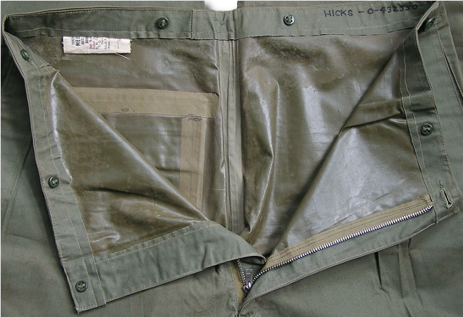 Strapping and quartermaster label Detail.