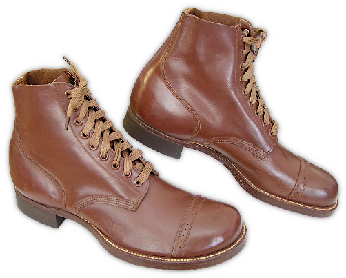 This image shows the US Army's Type I Service Shoe, which was standard issue during 1941.  These shoes were worn by enlisted men with most uniforms of the period. Standard Army shoes were high‐top, with boots only being issued for special purposes.